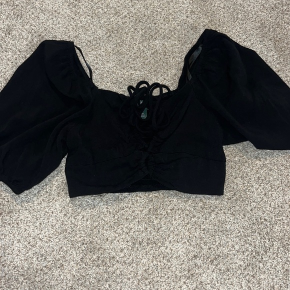 Black going out top - Picture 1 of 2